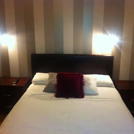 Bed & Breakfast Pearse Road 3*