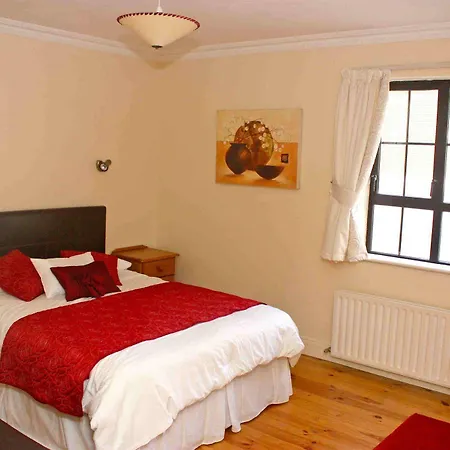 Bed & Breakfast Pearse Road Donegal Town