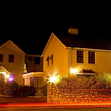 Pearse Road 3* Donegal Town