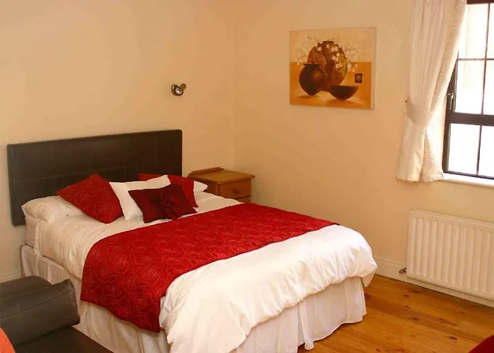 Pearse Road 3* Donegal Town