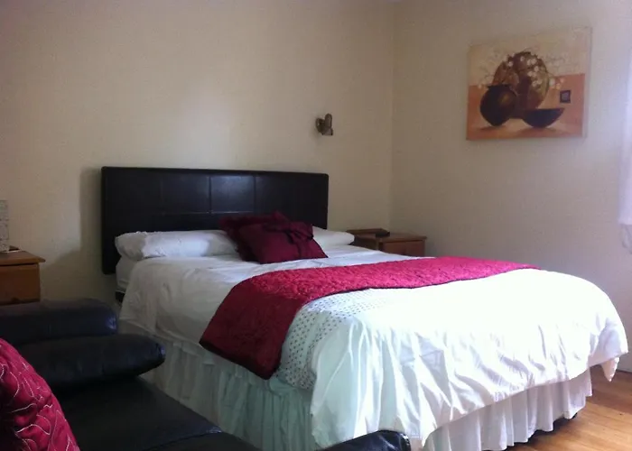 Pearse Road 3* Donegal Town